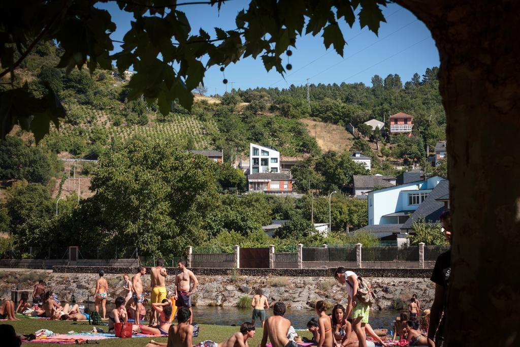 Hostal Tres Campanas Villafranca Del Bierzo Eksteriør bilde